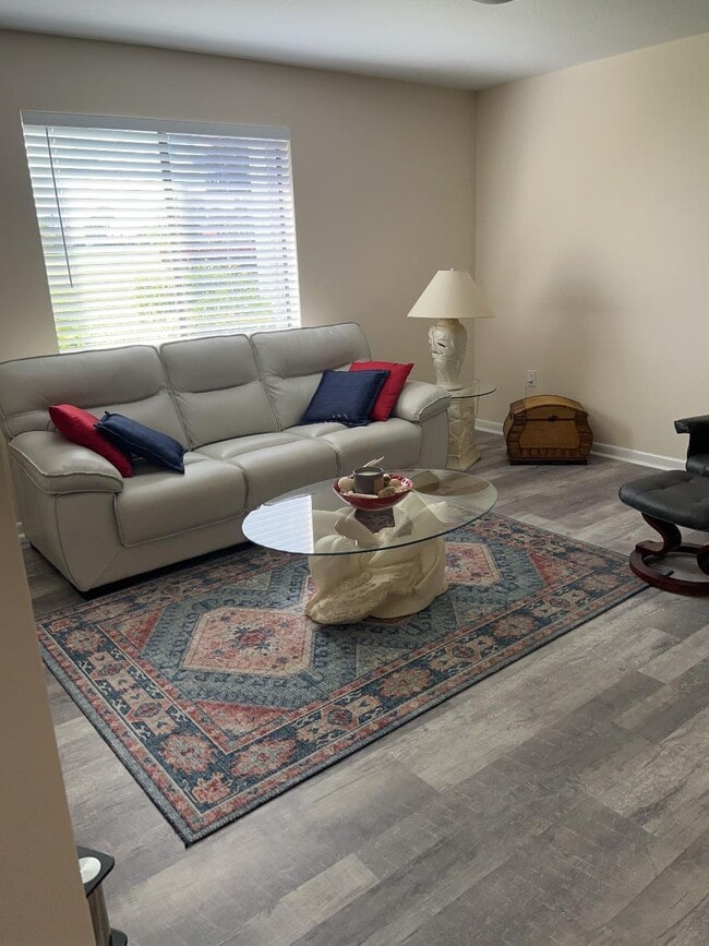 Photo - 5403 SE Miles Grant Rd Unit 108