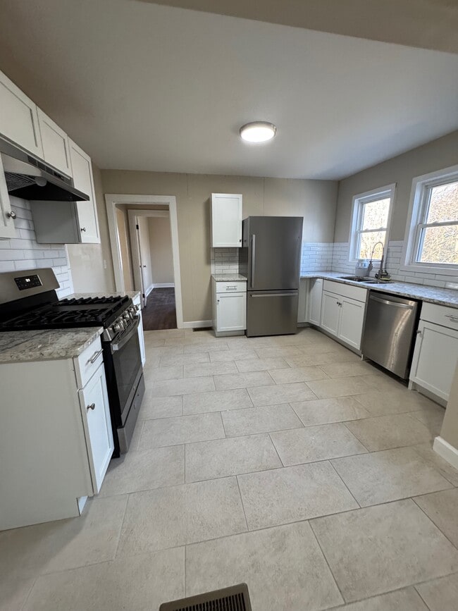 Photo - 29 Fairview Ave