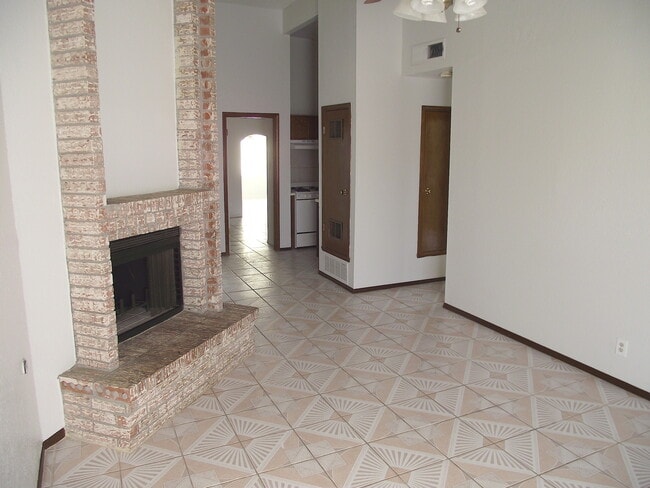 Photo - Northeast El Paso 3 bed with Bonus Room!