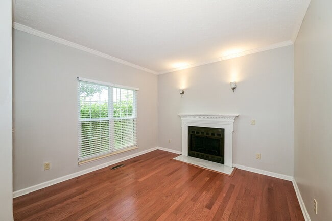 Photo - 1472 Aaronwood Dr