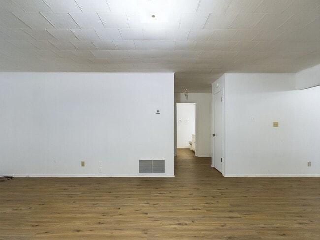 Photo - 100 NW Hills Dr Unidad 19