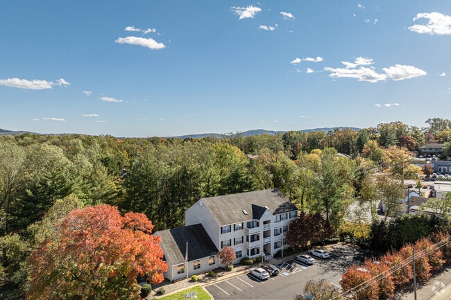 Woodlane Apartments