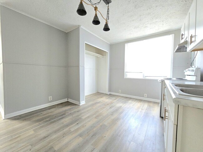 Photo - 1416 Miami St Unit 3