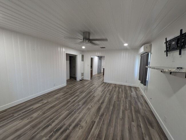 Photo - Single Family Home in Anderson off Deschutes and Balls Ferry Rd.