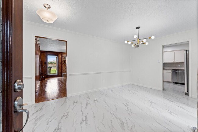 Photo - 110 Shadow Wood Dr