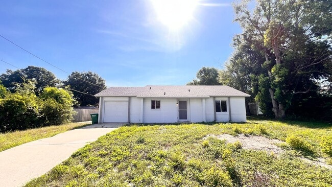 Building Photo - Charming 2 Bedroom and 1 Bath Home in Delt...