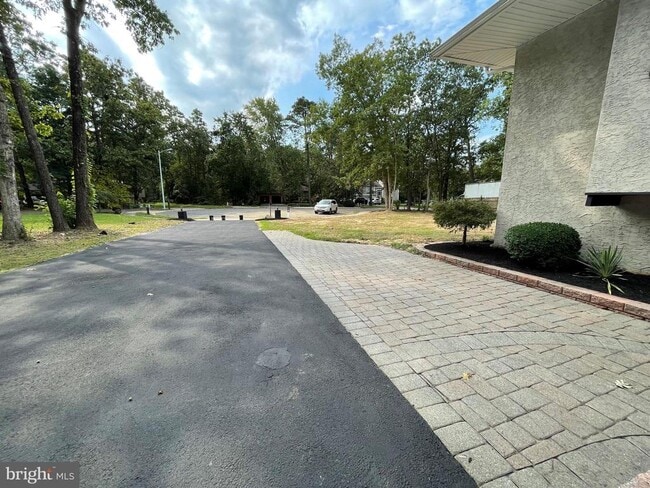 802 Salem Ct