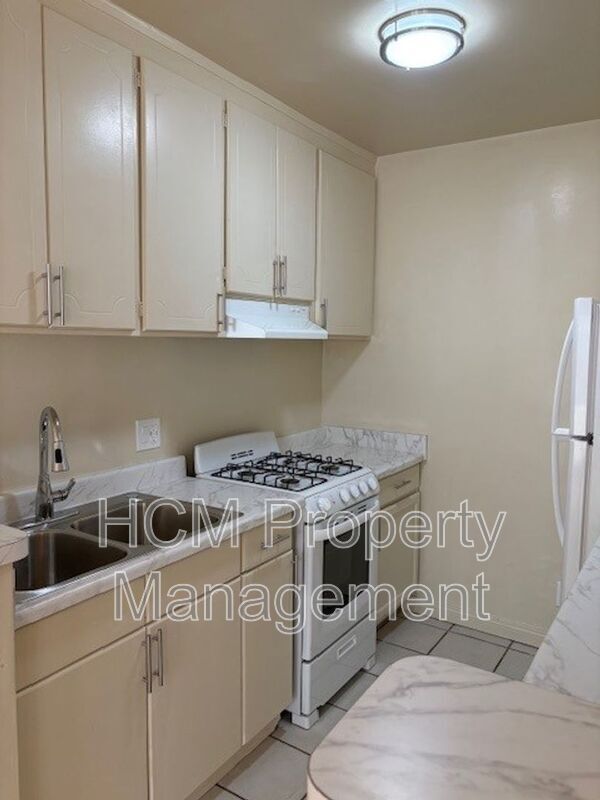 Photo - 1811 7th St Unit 1