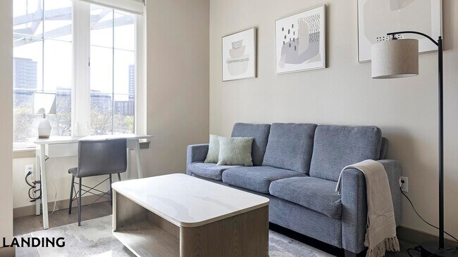 Photo - 1850 NW Front Ave Unidad 322