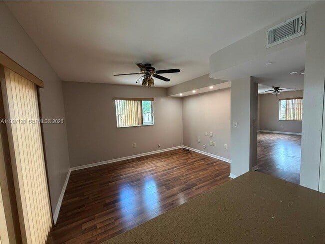 Photo - 2385 W 69th St