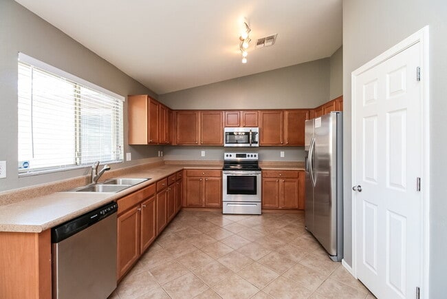 Photo - 9548 W Miami St