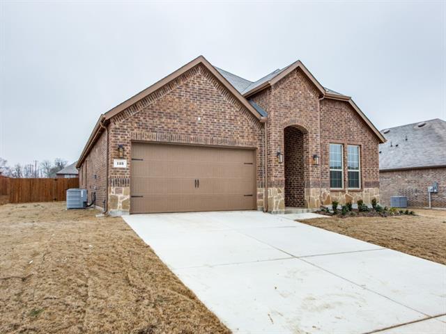 Photo - 123 Lakeview Cir