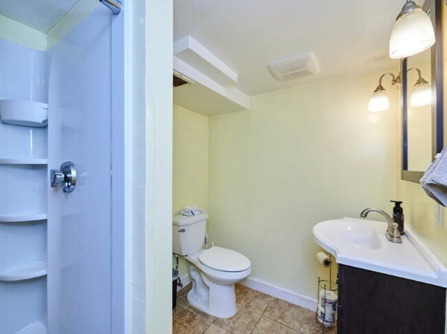 78 Sycamore St Unit 1