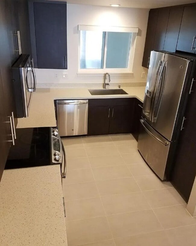 Photo - Modern Touches. Pets Negotiable.