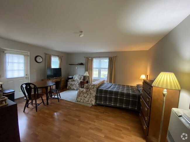Building Photo - 424 Troy Rd Unit B Rental