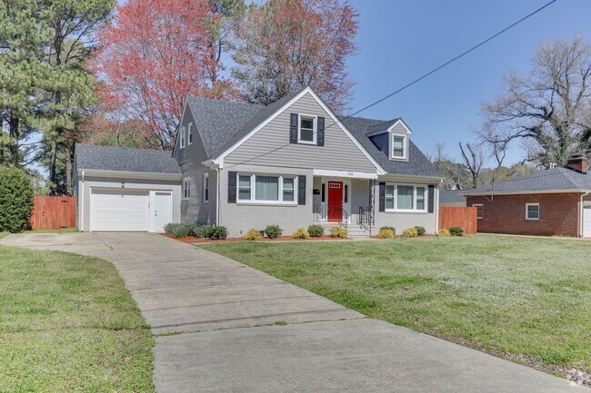 Building Photo - STUNNING 4 BEDROOM CAPE COD W/ 1 CAR GARAG... Rental