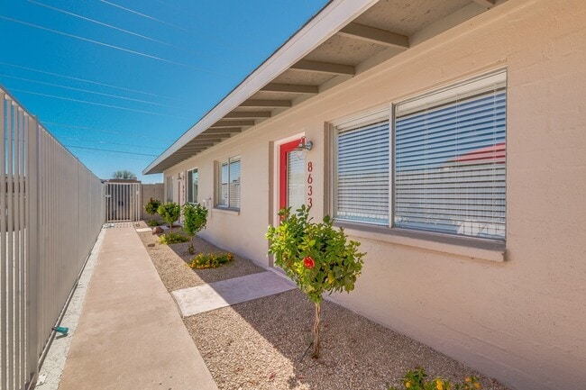 Photo - $0 First Month Rent! Remodeled 2 Bed Casita w/ Private Patio, W/D & Pool Unit 8631