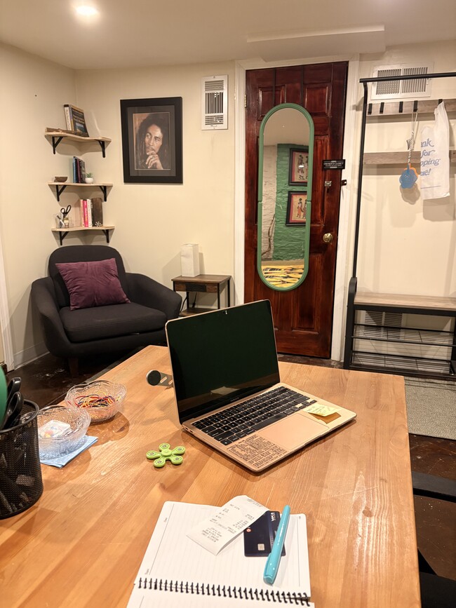 Photo - 1450 Union St