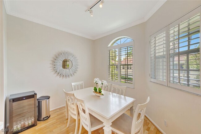 Photo - 400 L'Ambiance Cir Unit 204