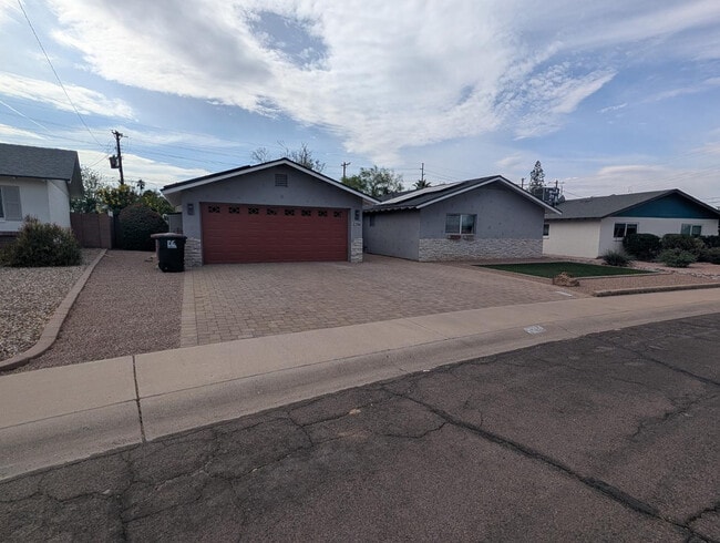 Photo - 2314 N 64th Pl