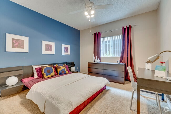 2HAB, 2BA - 1,068 ft² - Segundo dormitorio