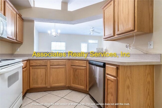 Photo - GREAT LOCATION-  3 Bedroom- LOOK!