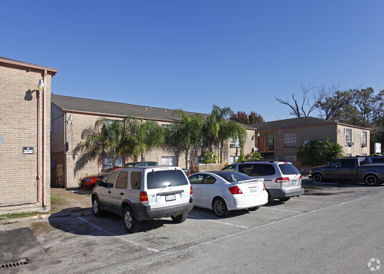 Chimney Rock Court Apartments Houston TX ForRent com Chimney Rock Court Apartments Houston TX ForRent com