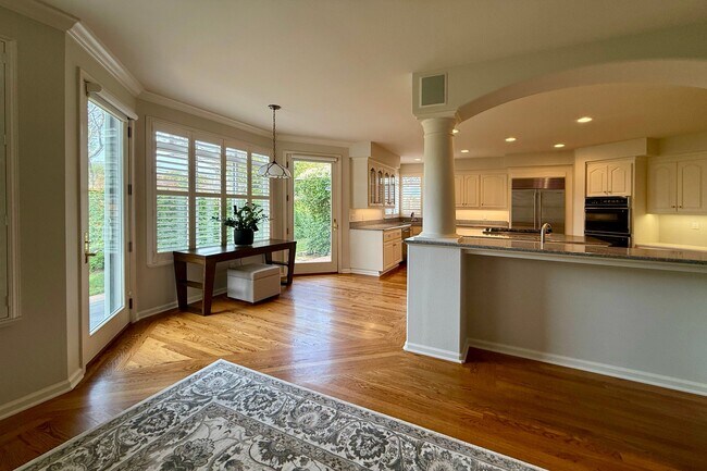 Photo - 1876 Heritage Way