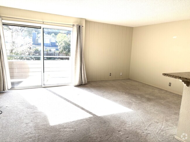 Building Photo - 248 Larkspur Plaza Dr Unit 248 Larkspur Plaza Drive Rental