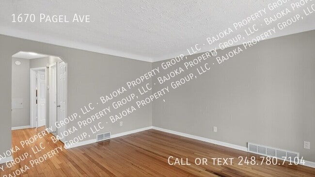 Photo - 1670 Pagel Ave
