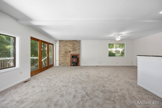 13029 E Heights Rd