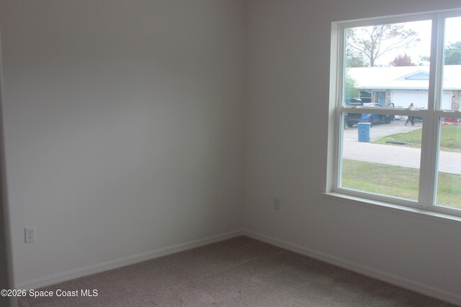 Photo - 251 Crosspoint St SE