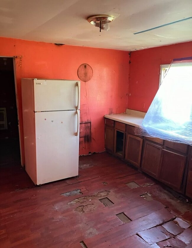 Photo - New Listing! - $490 Month / $700 Down