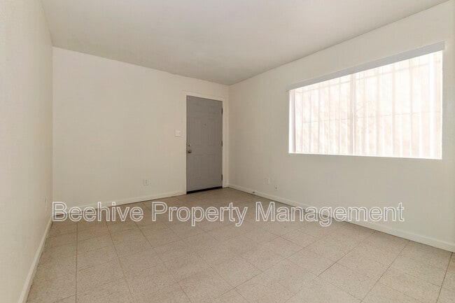 Photo - 1040 N 28th St