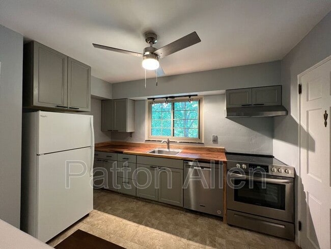 Photo - 240 Kimberly Ave Unidad Apt 2