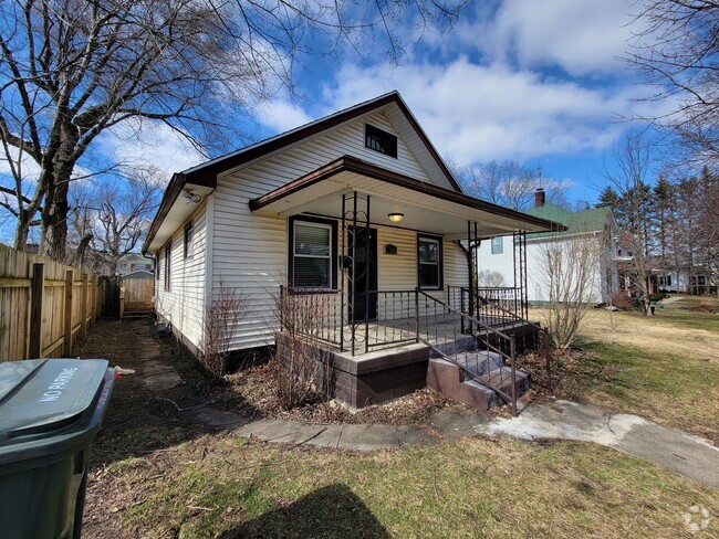 Building Photo - 611 N Frances St Unit 1 Rental