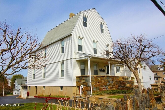 Building Photo - 18 Harold Ave Unit B