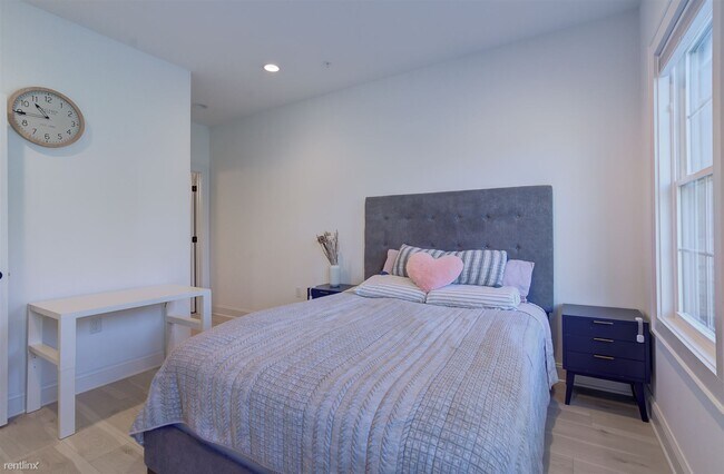 Photo - 5 br, 4.5 bath Townhome - 342 Purbrook Ln