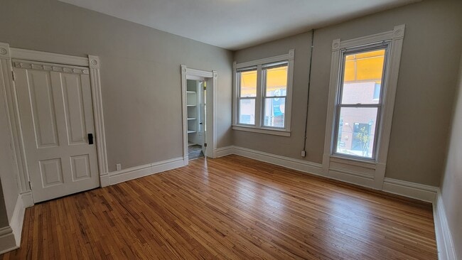 Photo - Vibrant Studio & 1-Bedroom Apartments in the Sought-After Whittier Neighborhood Unit 1