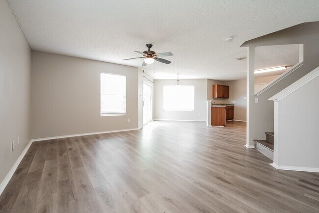 Photo - 316 Dakota Ridge Dr