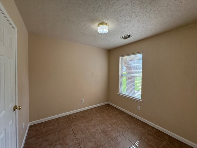 Photo - 14129 Broken Arrow Dr