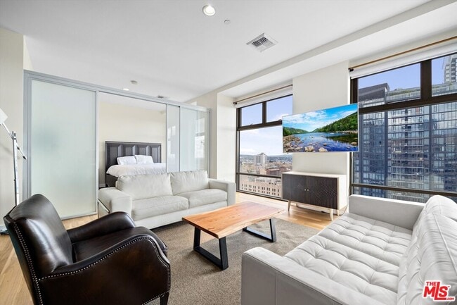 Photo - 801S S Grand Ave Unit 1710