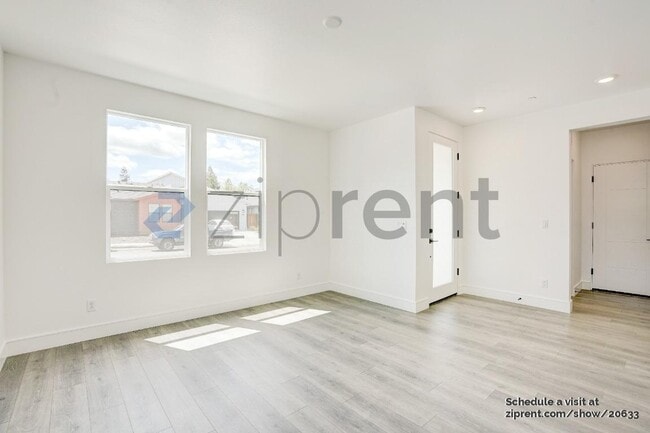 Photo - 2203 Versaro Dr
