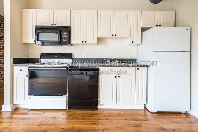 Photo - Poythress Apartments