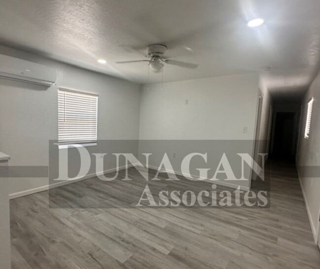 Photo - 2 Bedroom, 1 Bath apartment Unit 602 1/2 Irvin St