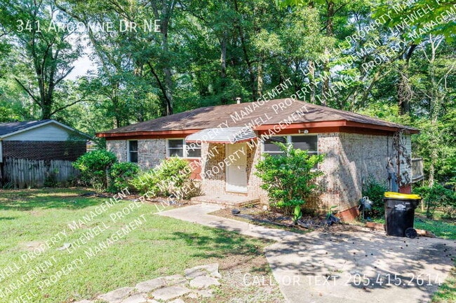 Photo - 341 Argonne Dr NE