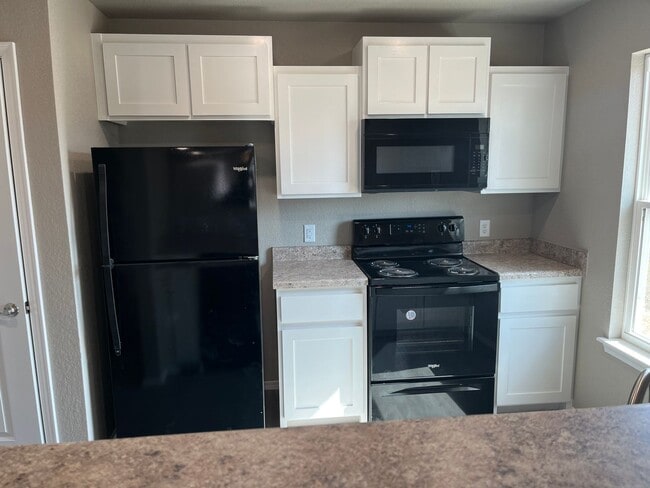 Photo - 222 W 8th St Unit A