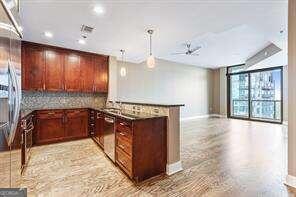 Photo - 270 17th St NW Condominio Unidad 3206