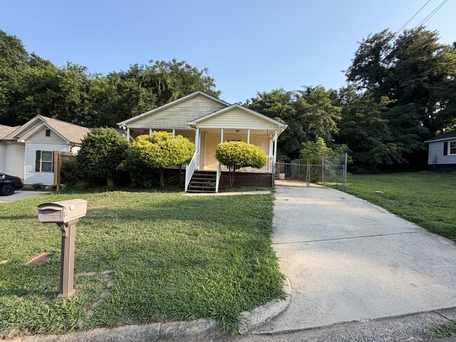 Photo - 507 W Norment Ave