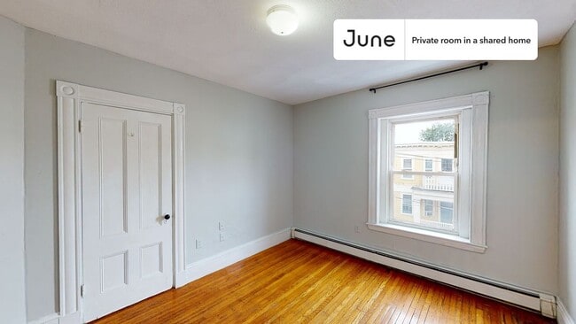 Photo - Room in Shared 4 bed/2 bath home Unidad D